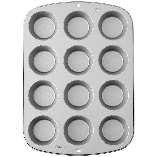 Wilton 2105-1832 Recipe Right Non-Stick Muffin Pan with Lid, 12